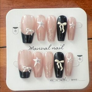Elegant Pink and Black Nail Set Size M